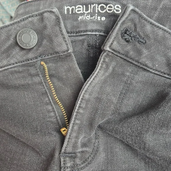 Maurices Mid Rise Skinny Jeans Dark Wash Size L REG Womens Stretch Cotton Blend - Picture 3 of 6